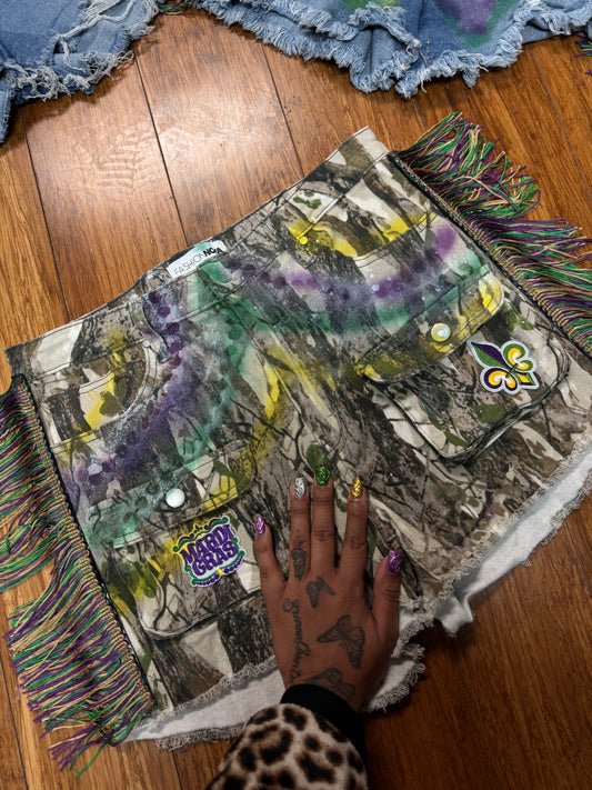 HUNTER-CAMO MARDI GRAS SHORTS