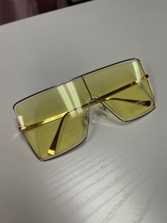Retro Rectangle Sunglasses Gold Frame Melly Yellow Shades