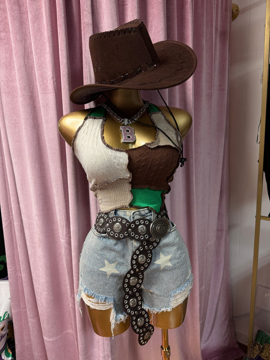 WOMENS DISTRESSED DENIM STAR SHORTS