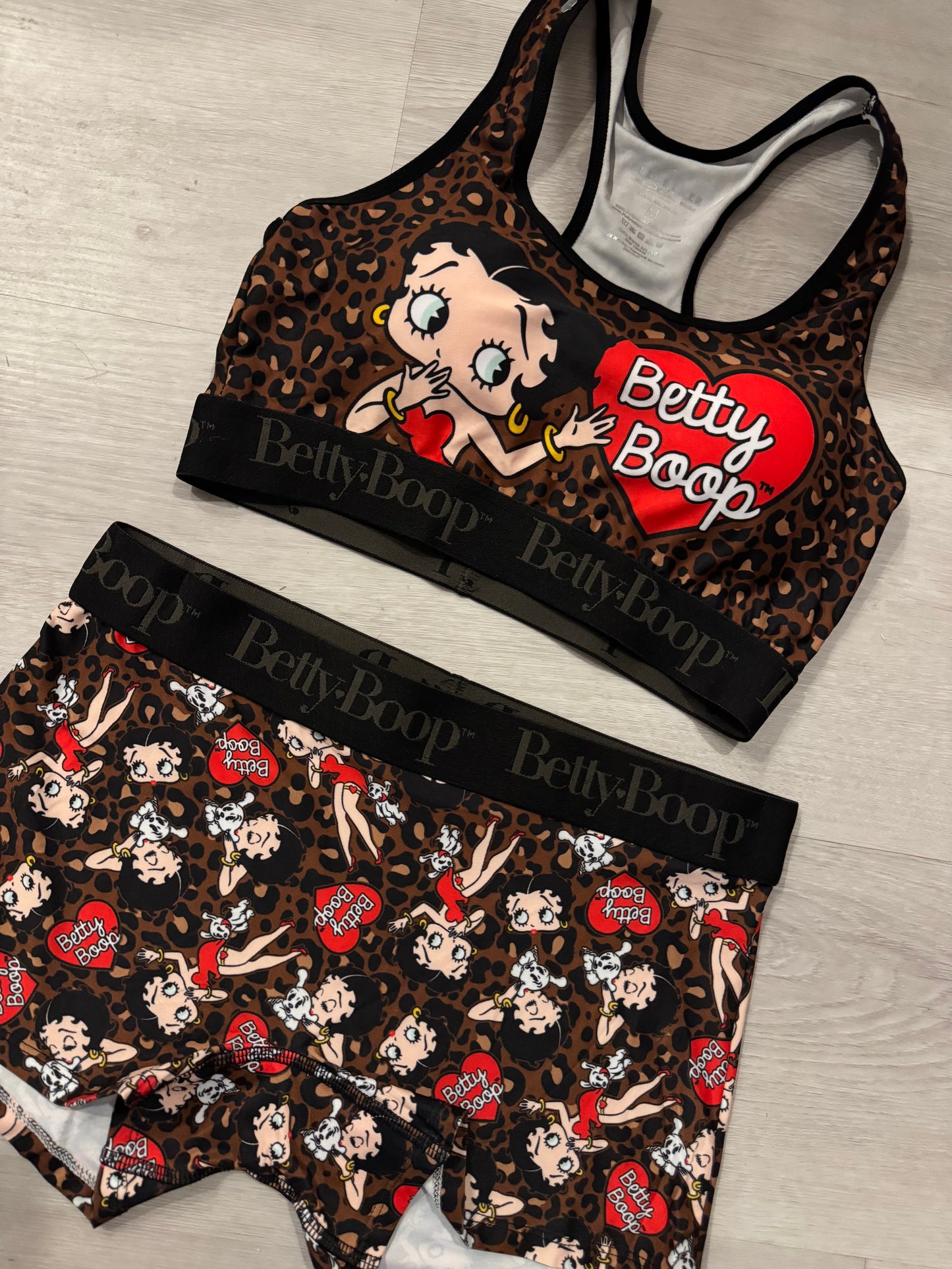 2 Piece Cartoon Graphic Activewear Set