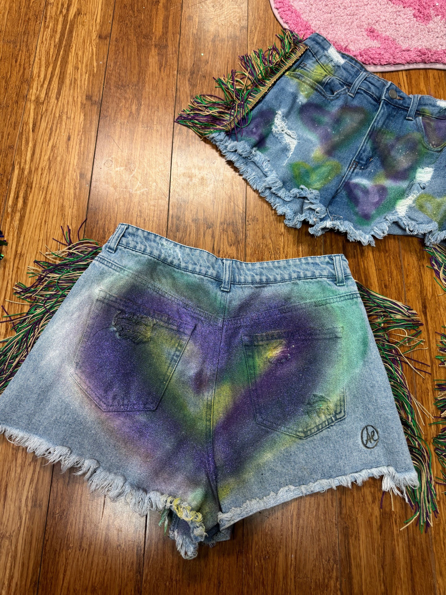 FULL OF LOVE MARDI GRAS SHORTS