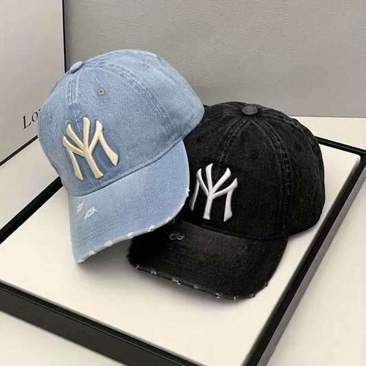 DISTRESSED NEW YORK YANKEES DENIM BASEBALL CAP